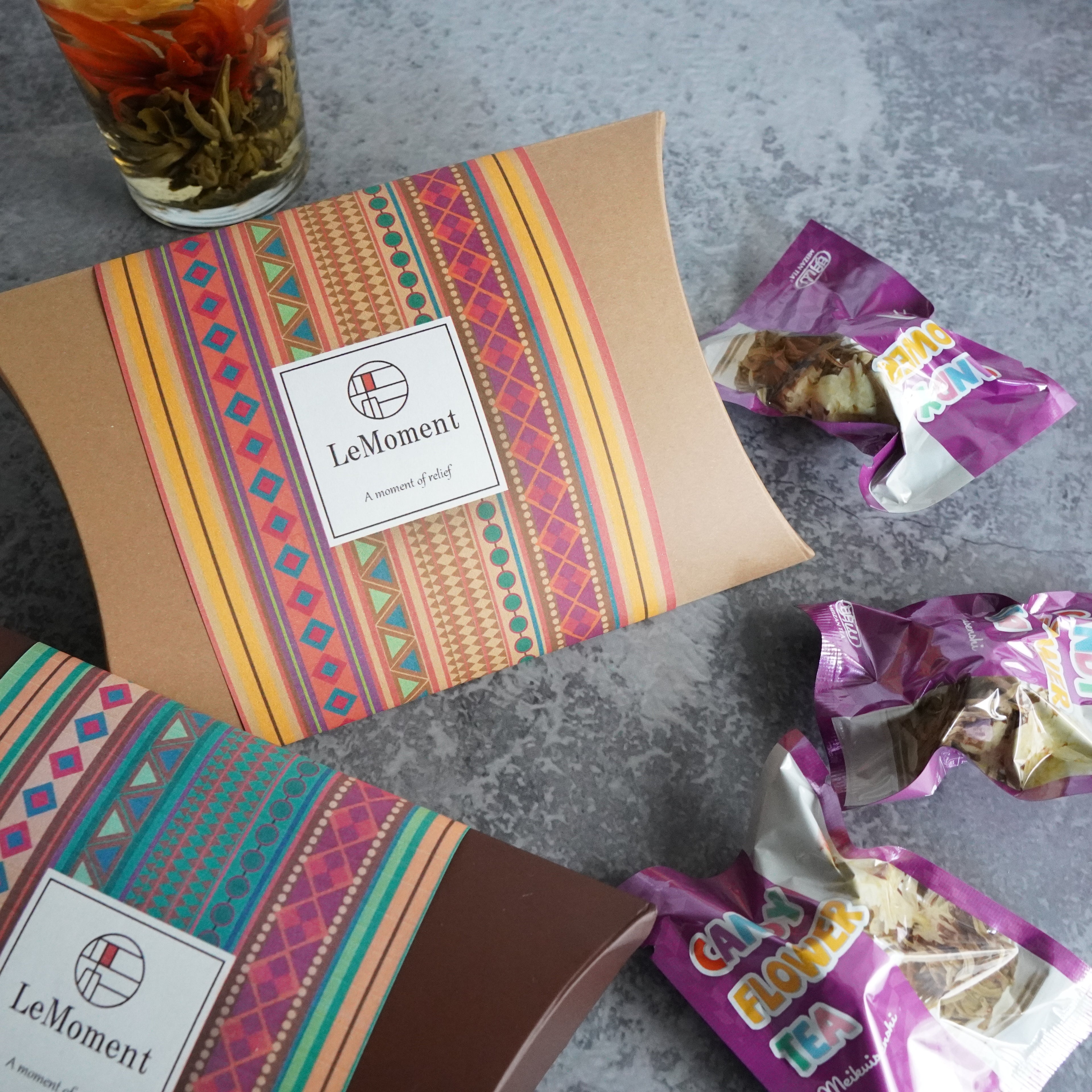 千日紅が揺れながら花開く工芸茶(ジャスミン茶)3個入り